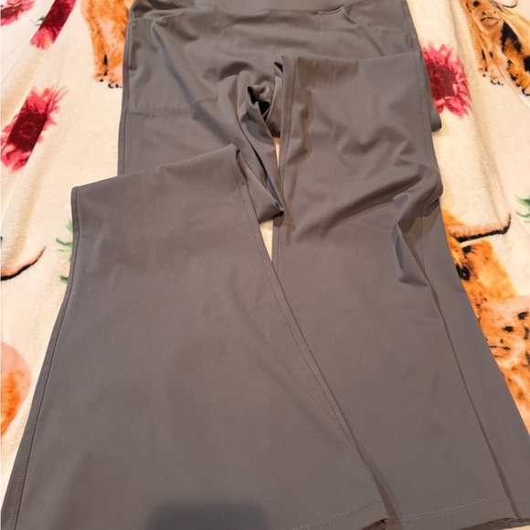 Flare leg Gray Women's Leggings - Picture 2 of 4